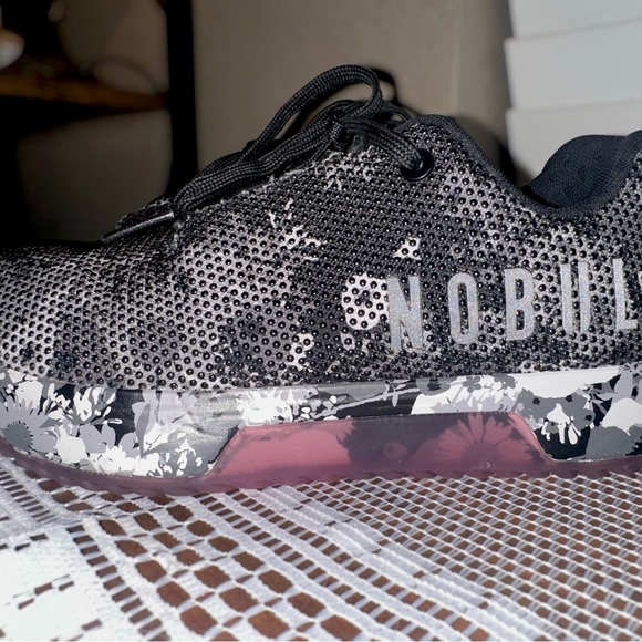NOBULL Women's Floral Trainers - Picture 1 of 6